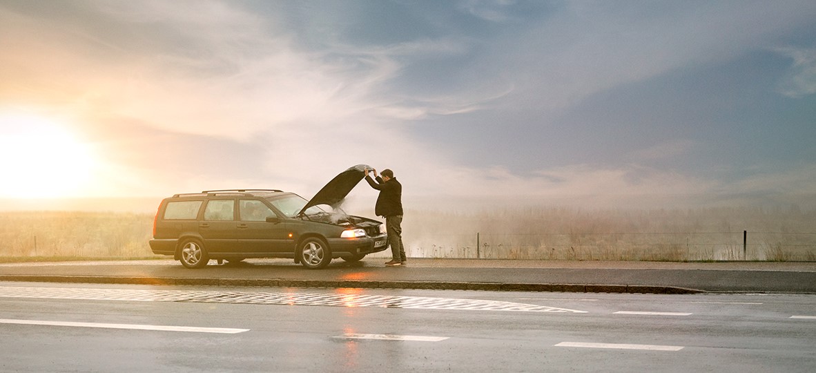 Vejhjælp bil brudt sammen